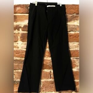 DKNY black pants, logo buttons, front & back pockets. 🖤 NWOT